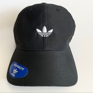 Adidas black hat adjustable embroidered logo